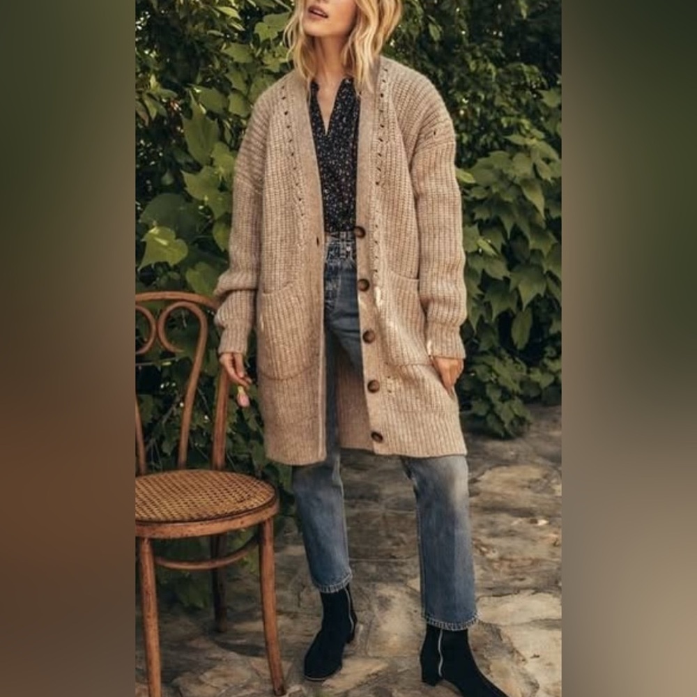 Doen Beige Chunky Knit Button-Front Cardigan